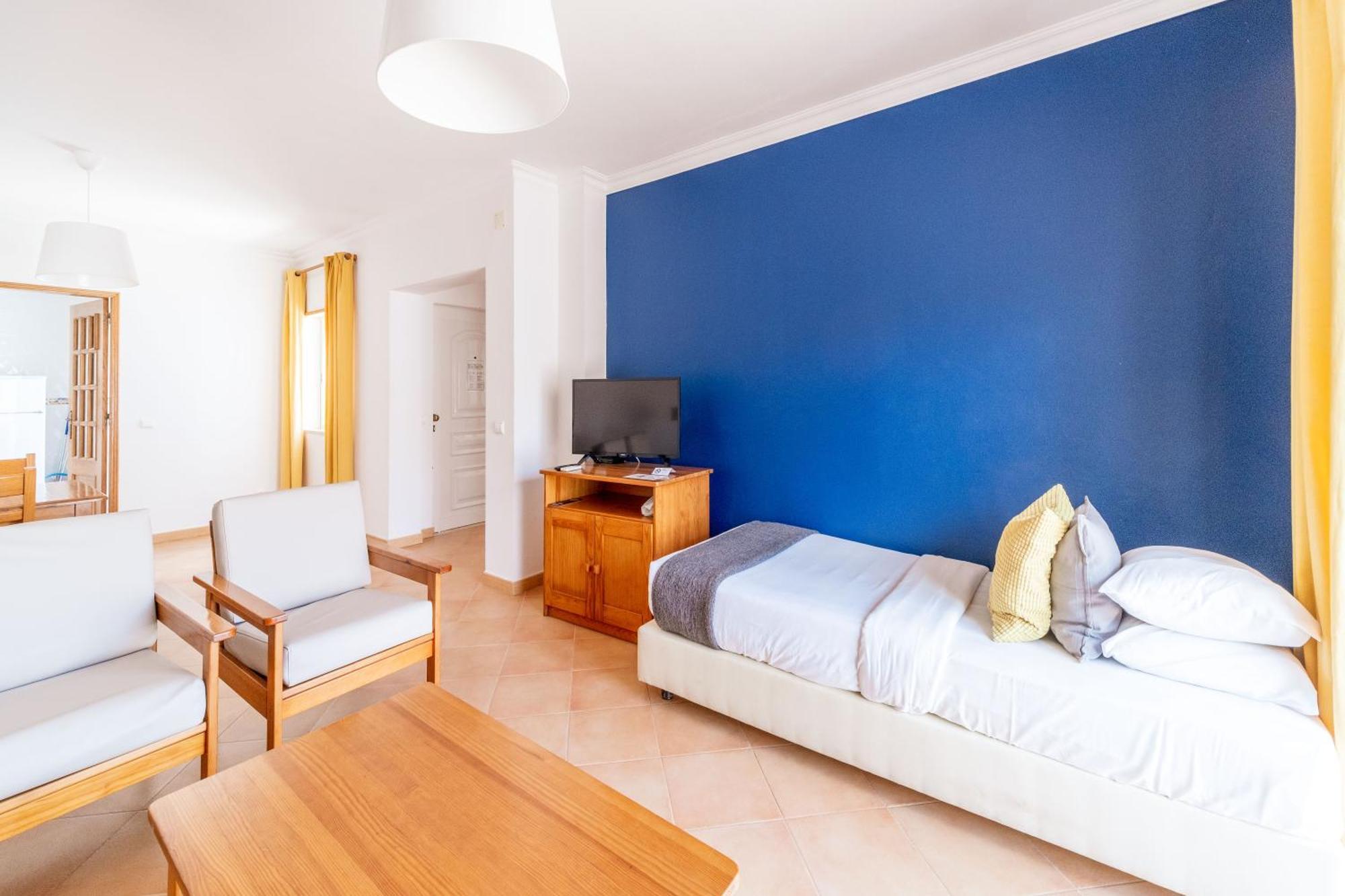 Oasis Beach Apartments Luz Oda fotoğraf